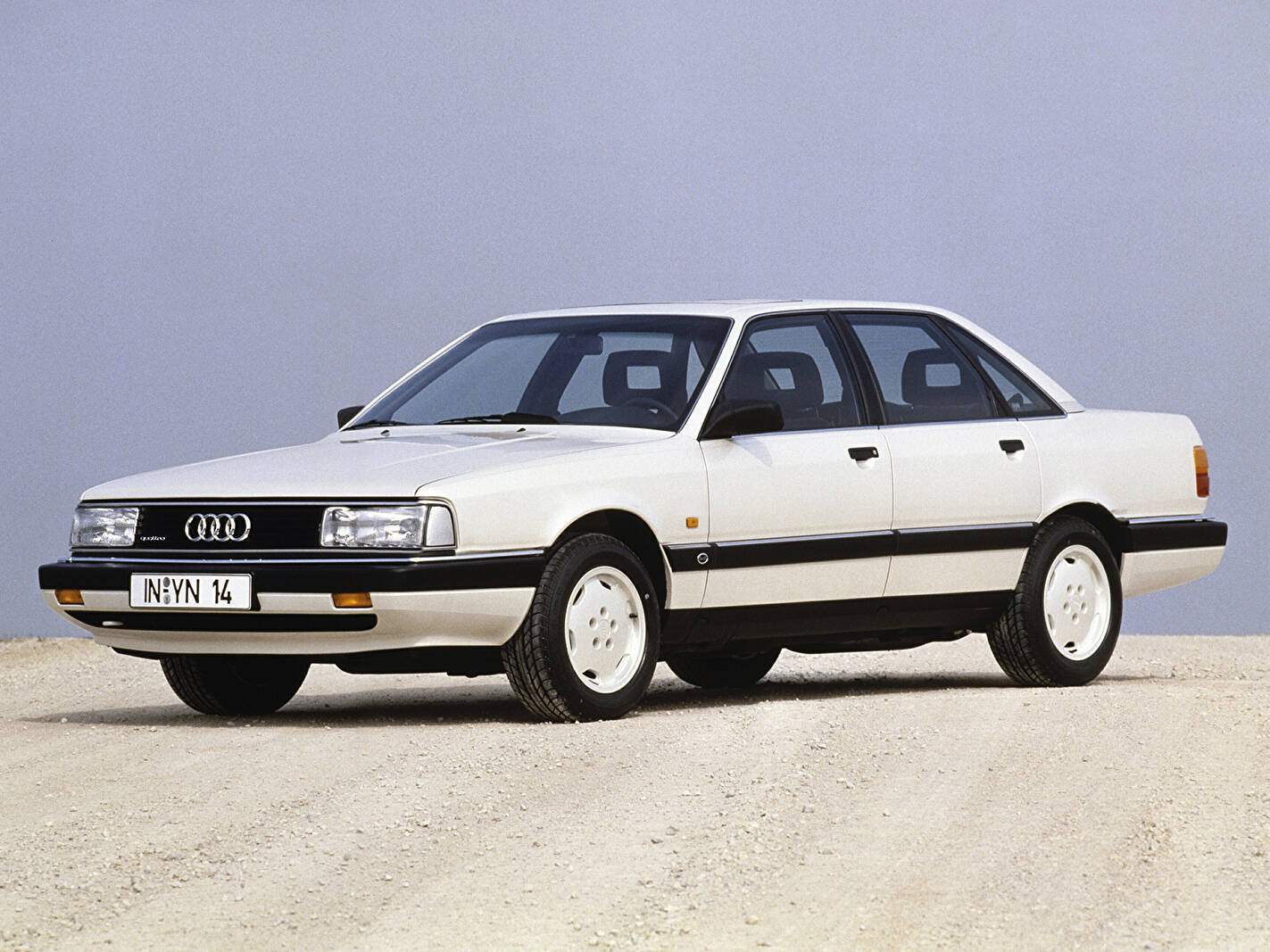 Audi 200 II Quattro 200 (44) (1988-1989),  ajouté par fox58