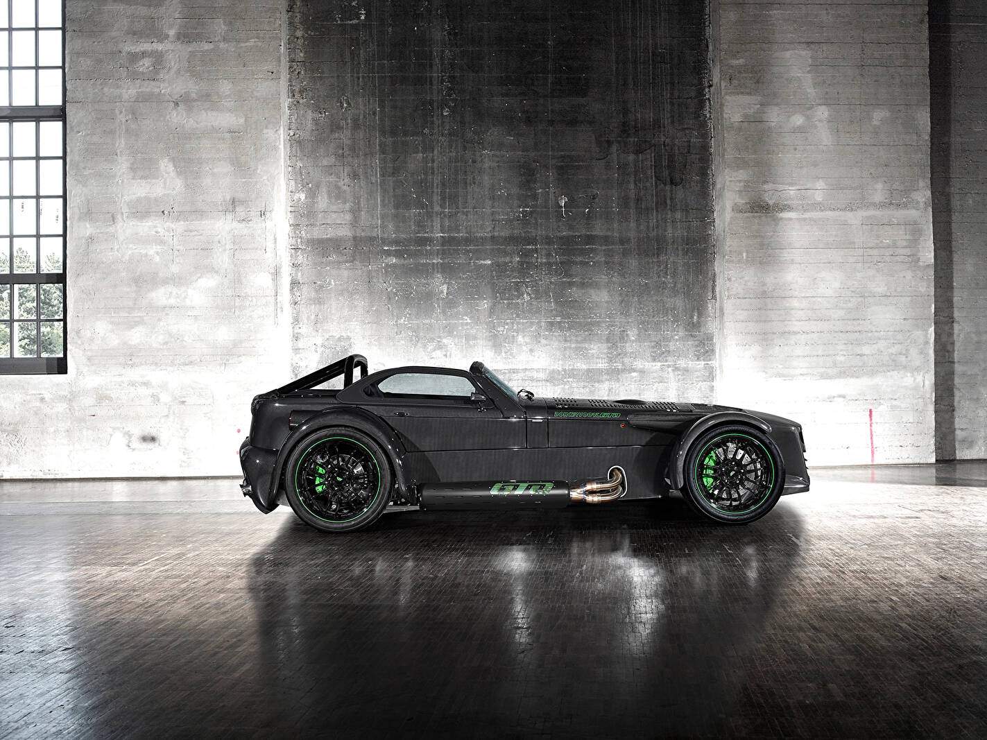 Donkervoort D8 GTO « Bare Naked Carbon » (2015),  ajouté par fox58