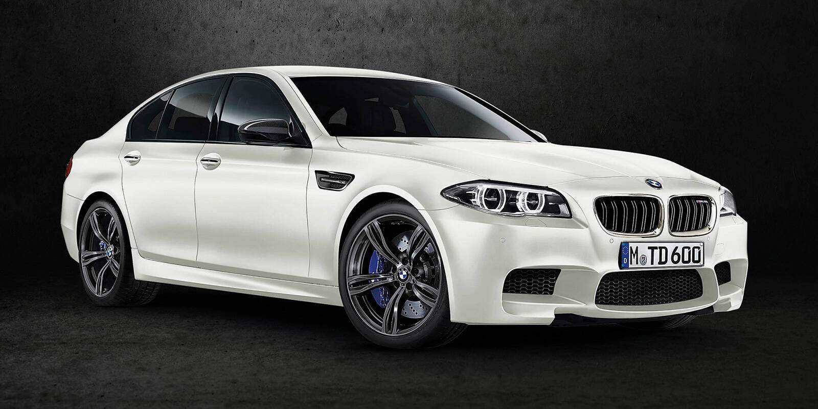 BMW M5 Compétition (F10) « White Shadow » (2015),  ajouté par fox58