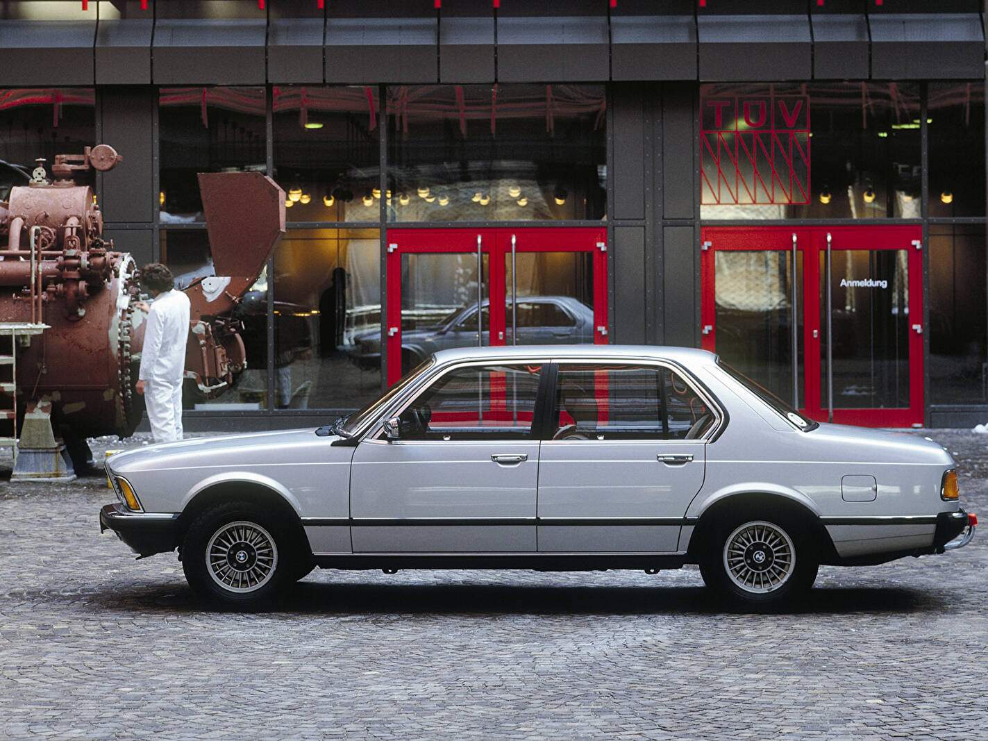 BMW 728 (E23) (1977-1979),  ajouté par fox58