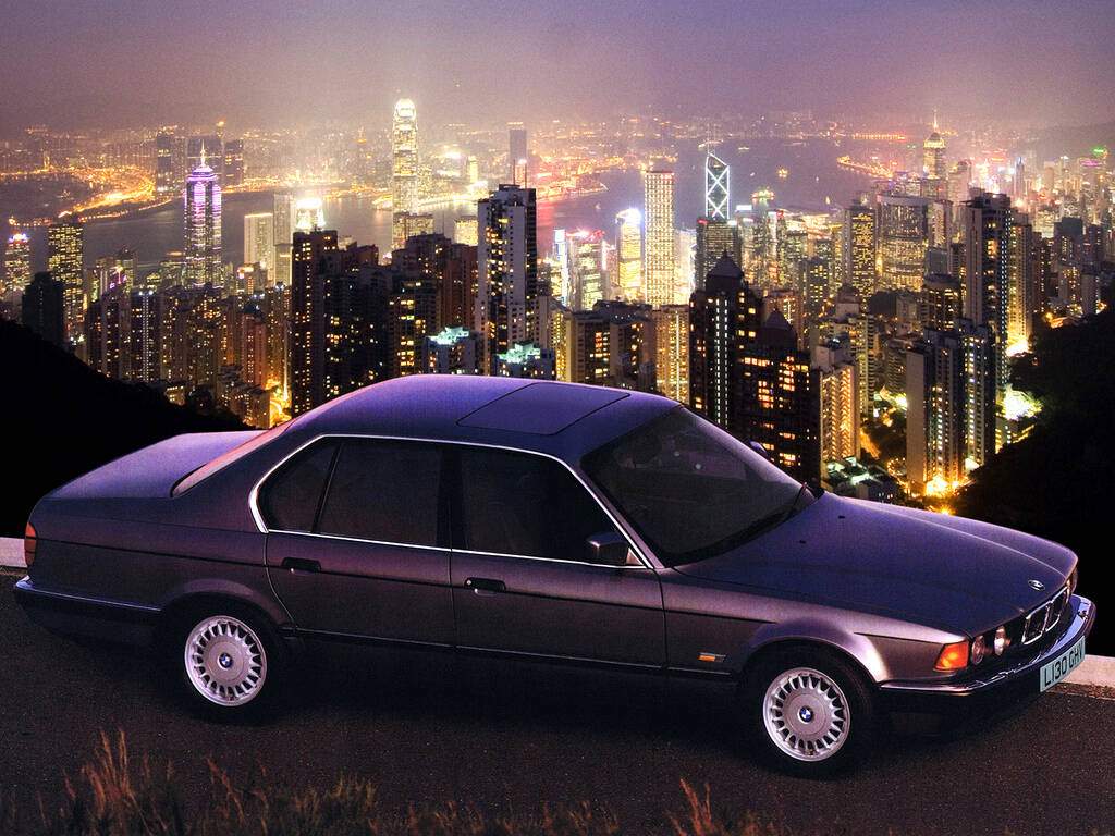 BMW 730i (E32) (1993-1994),  ajouté par fox58