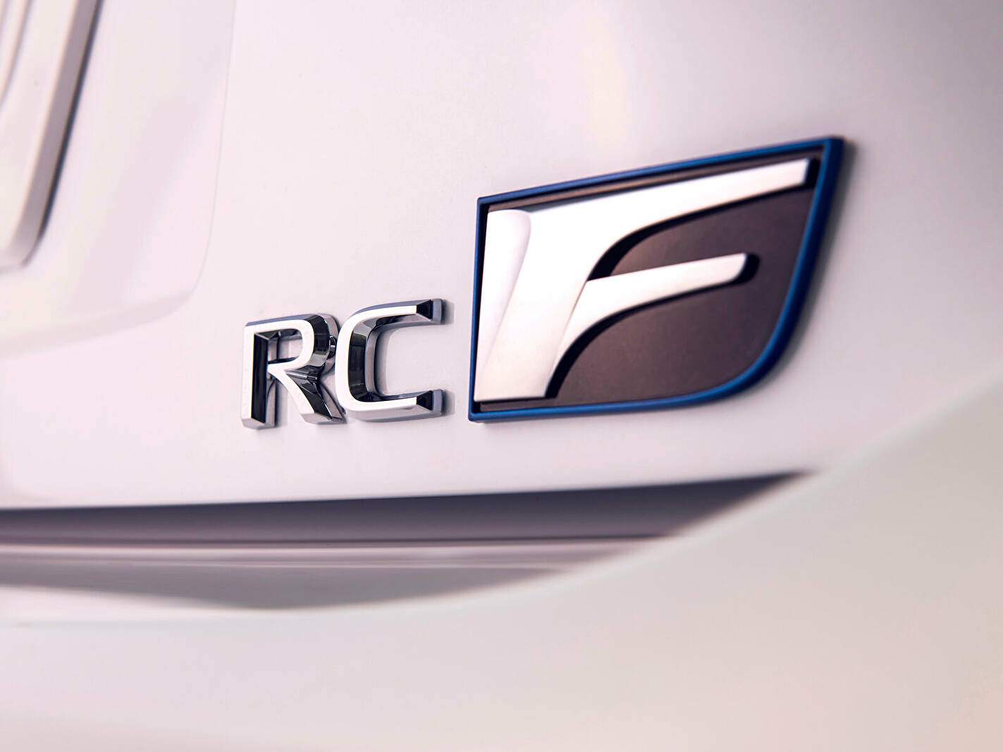 Lexus RC-F « Track Edition » (2019),  ajouté par fox58