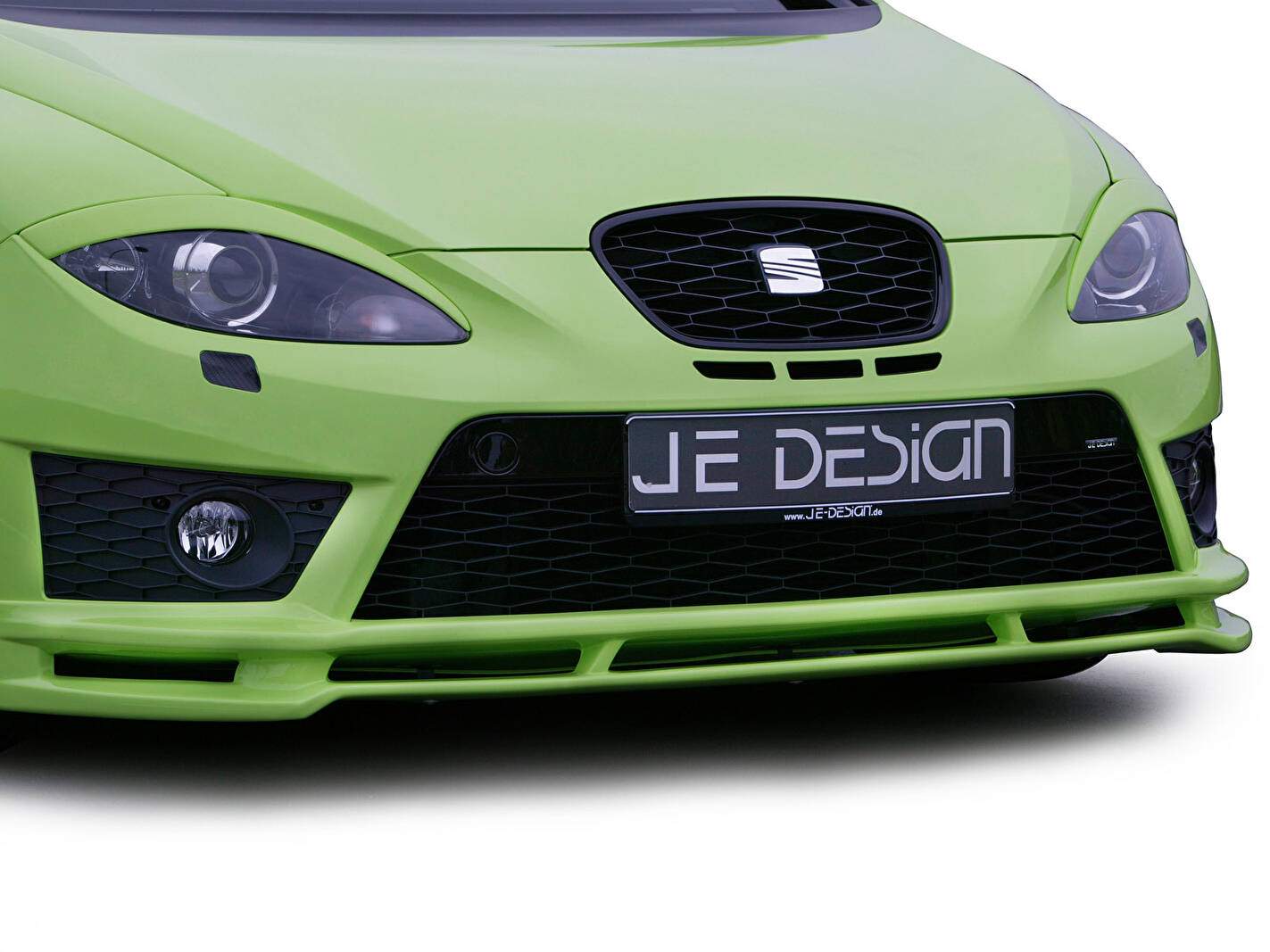 JE Design León Cupra (2009-2012),  ajouté par fox58