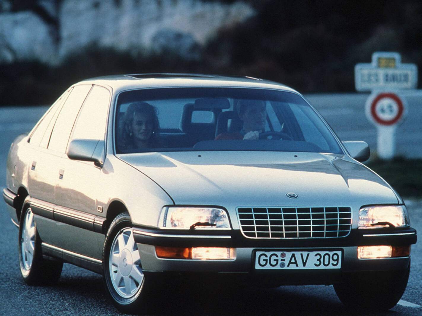 Opel Senator III 3.0i (B) (1987-1989),  ajouté par fox58