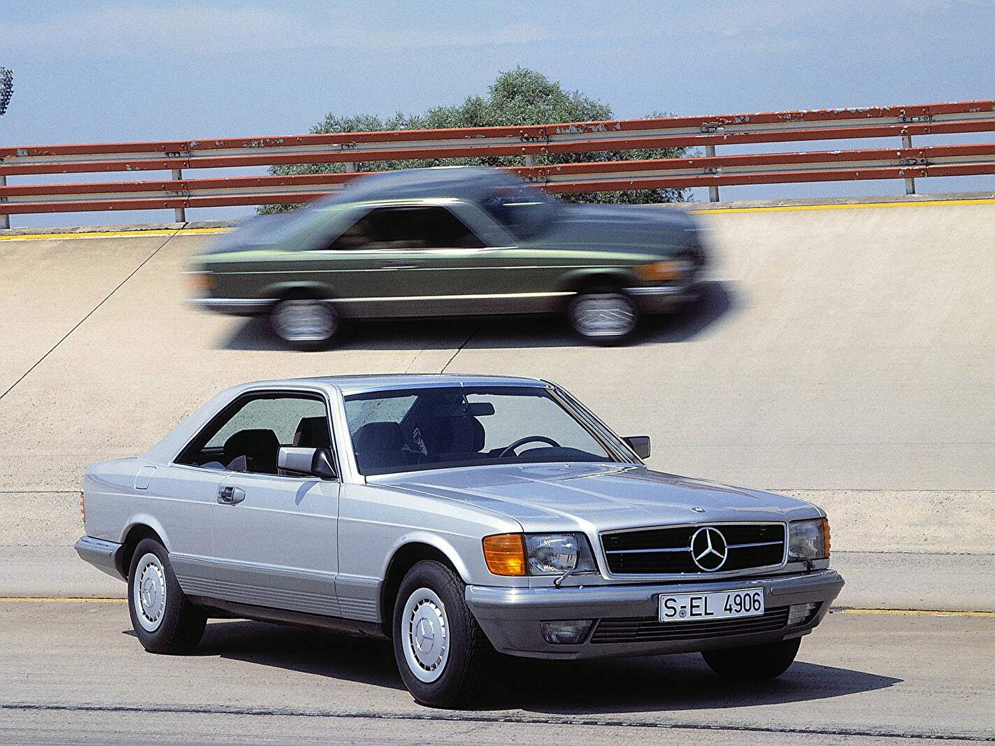Mercedes-Benz 380 SEC (C126) (1981-1985),  ajouté par fox58