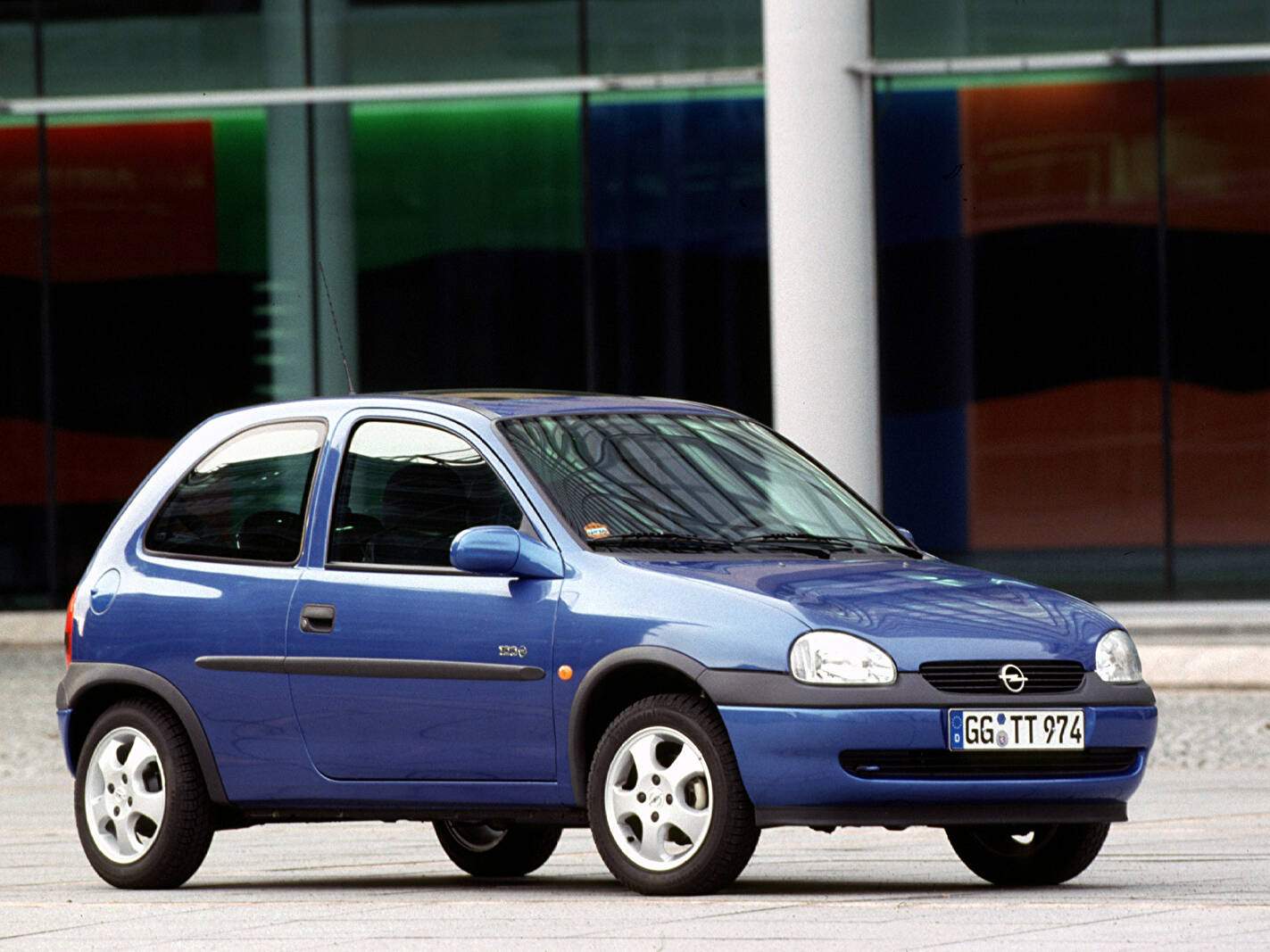 Opel Corsa II 1.0 12v (B) « Edition 100 » (1999),  ajouté par fox58