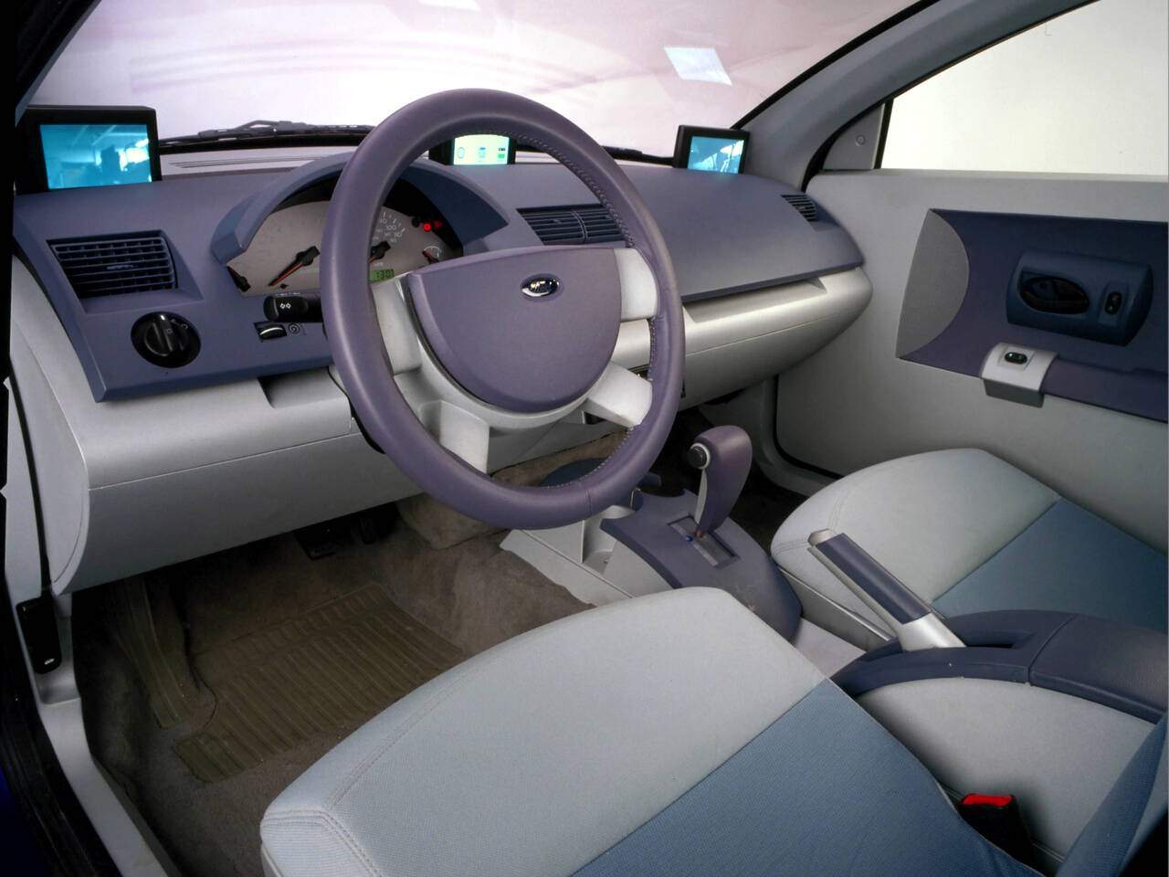 Ford Prodigy Concept (2000),  ajouté par fox58