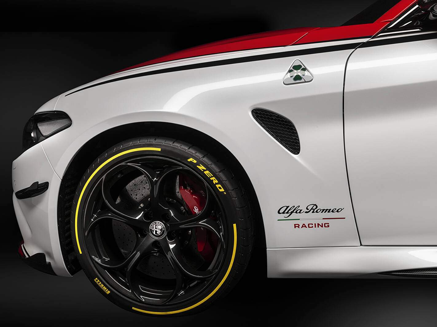 Alfa Romeo Giulia II Quadrifoglio (952) « Alfa Romeo Racing » (2019-2020),  ajouté par fox58