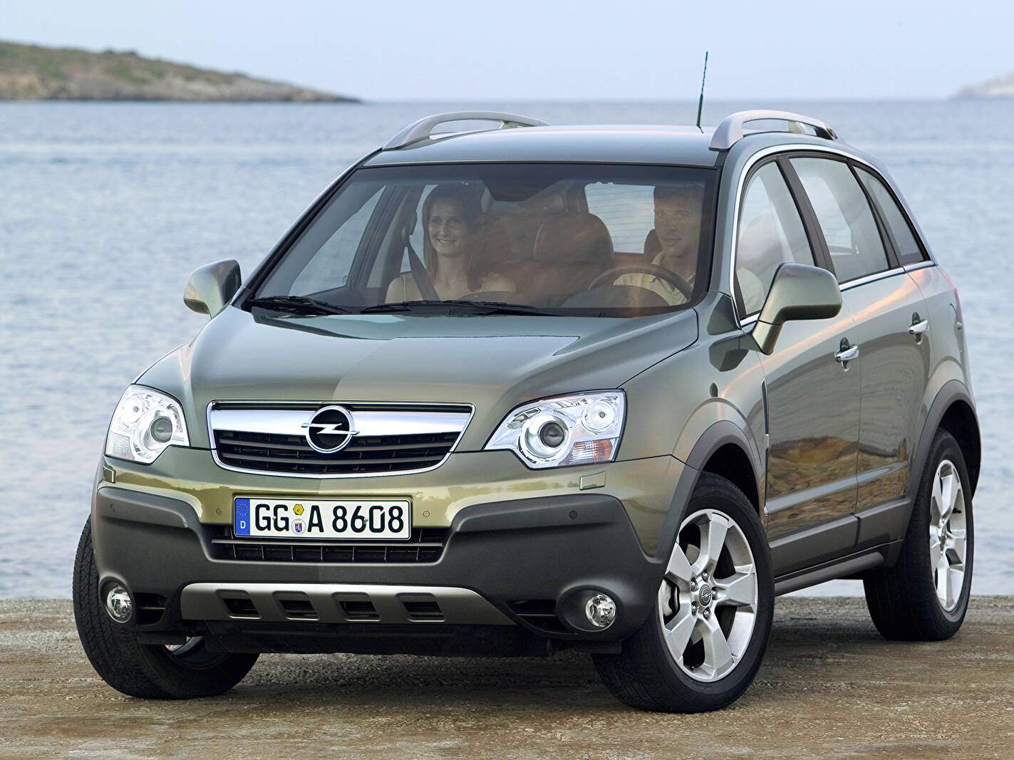 Opel Antara 3.2 V6 (2007),  ajouté par fox58