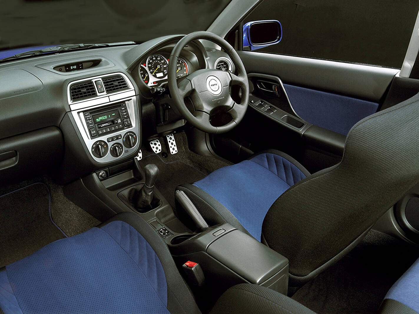 Subaru Impreza II WRX « UK300 » (2001),  ajouté par fox58