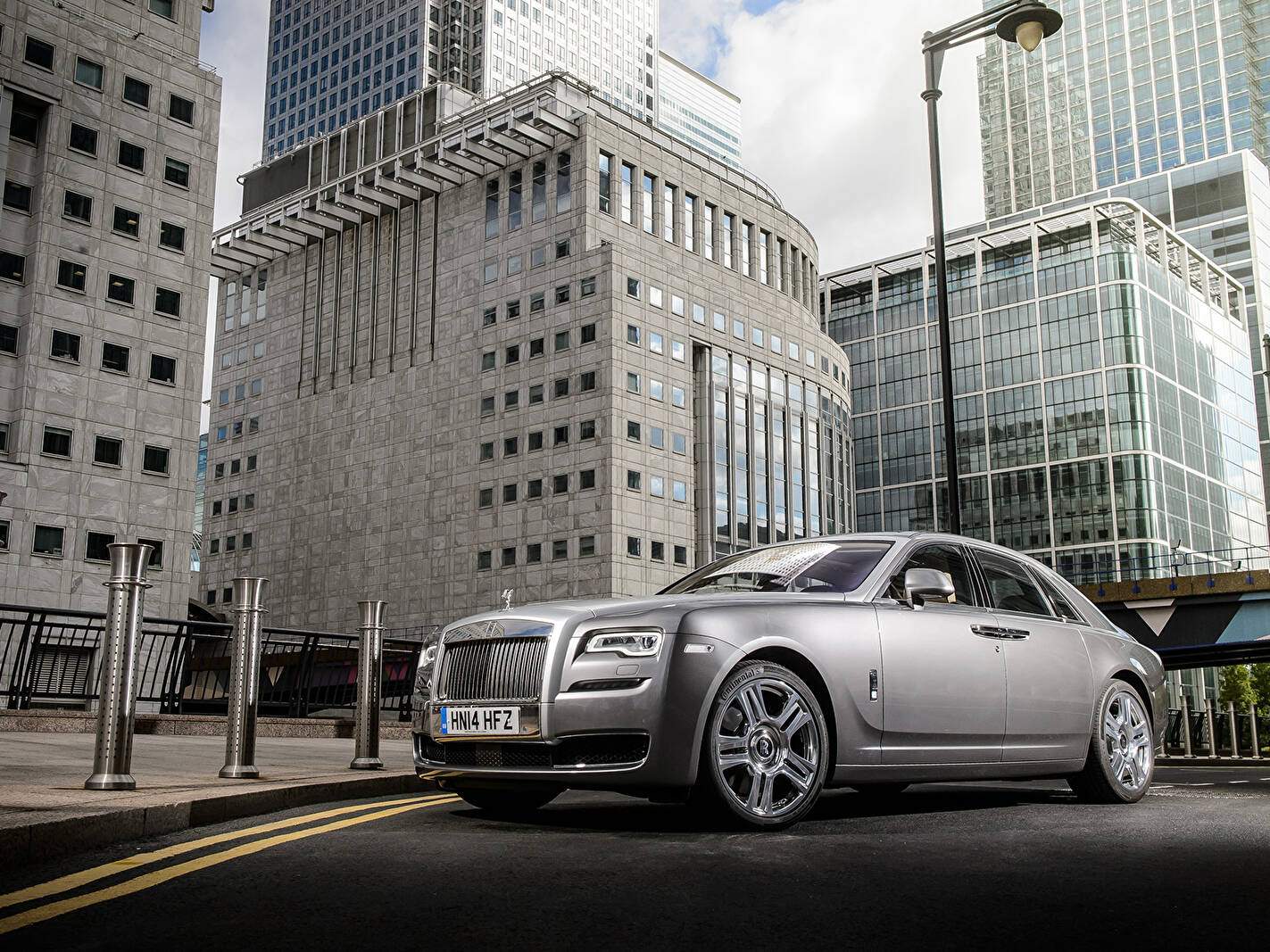 Rolls-Royce Ghost Séries II (2014),  ajouté par fox58