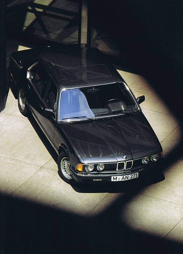 BMW 745i (E23) (1980-1982),  ajouté par fox58