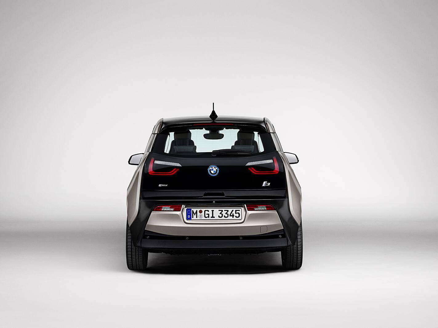 BMW i3 60 Ah (I01) (2013-2017),  ajouté par fox58