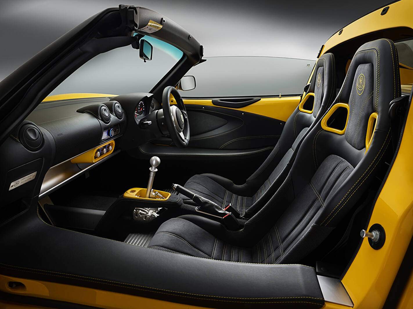 Lotus Elise III Sport 220 (2016),  ajouté par fox58
