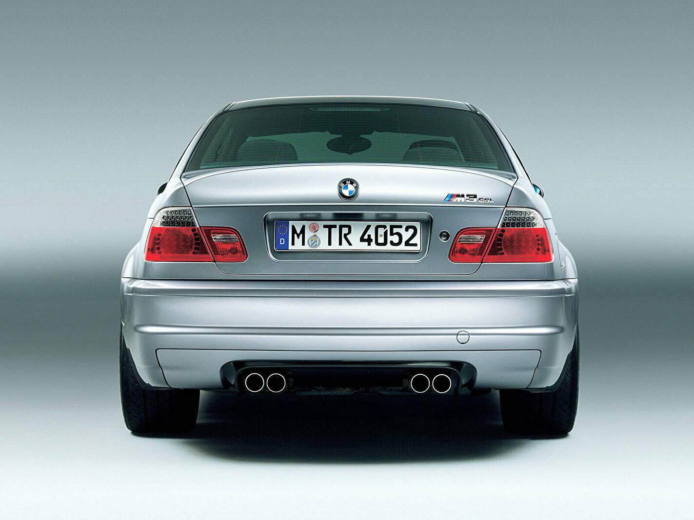 BMW M3 CSL (E46) (2003-2004),  ajouté par fox58