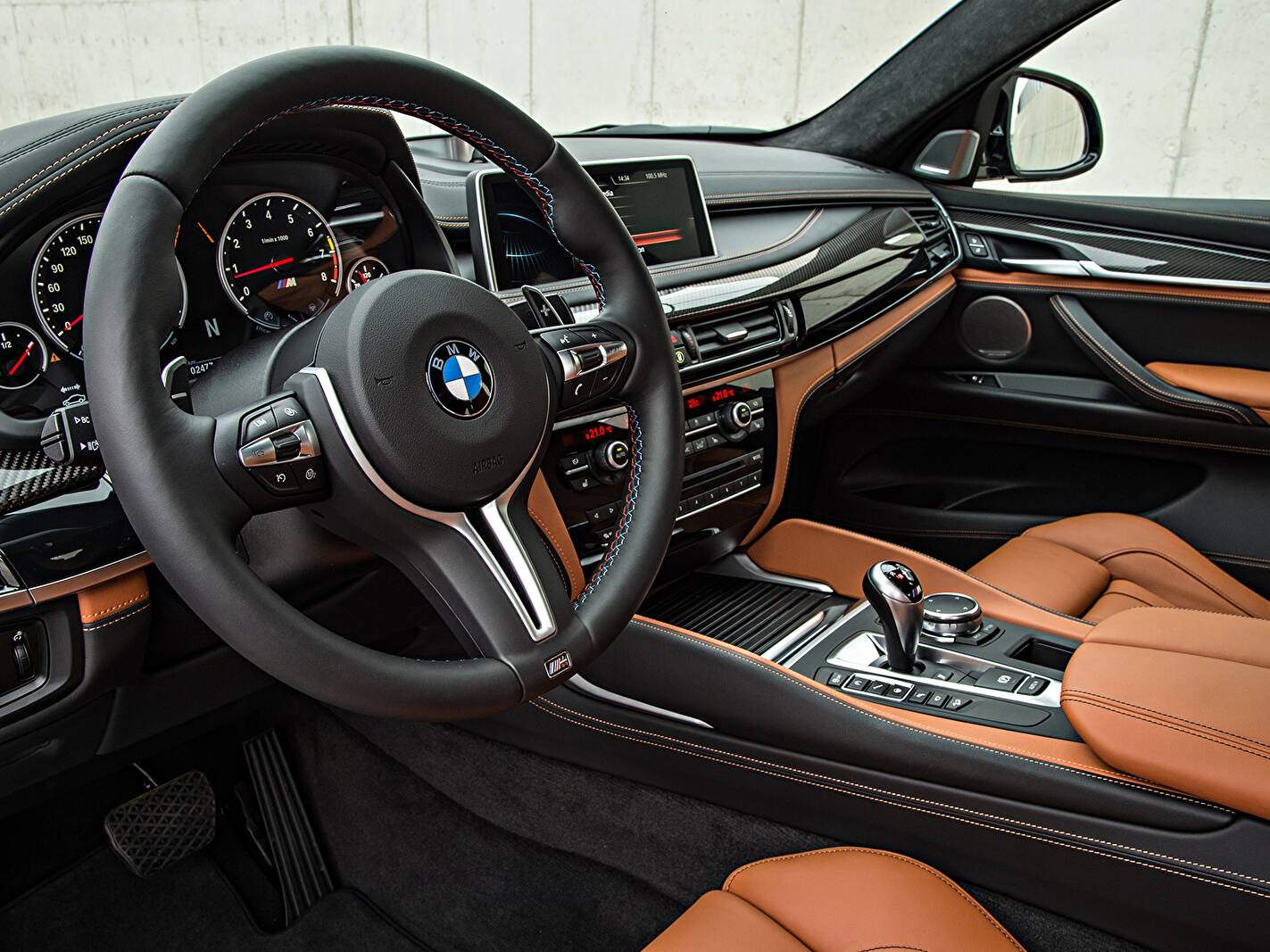 BMW X6 M (F86) (2014-2020),  ajouté par fox58