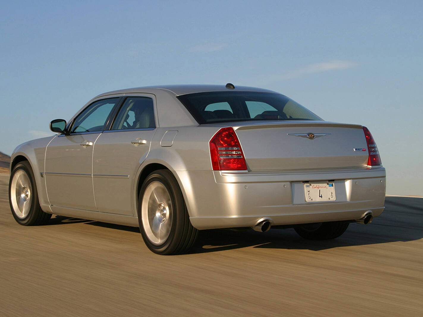 Chrysler 300C SRT-8 (2005-2010),  ajouté par fox58