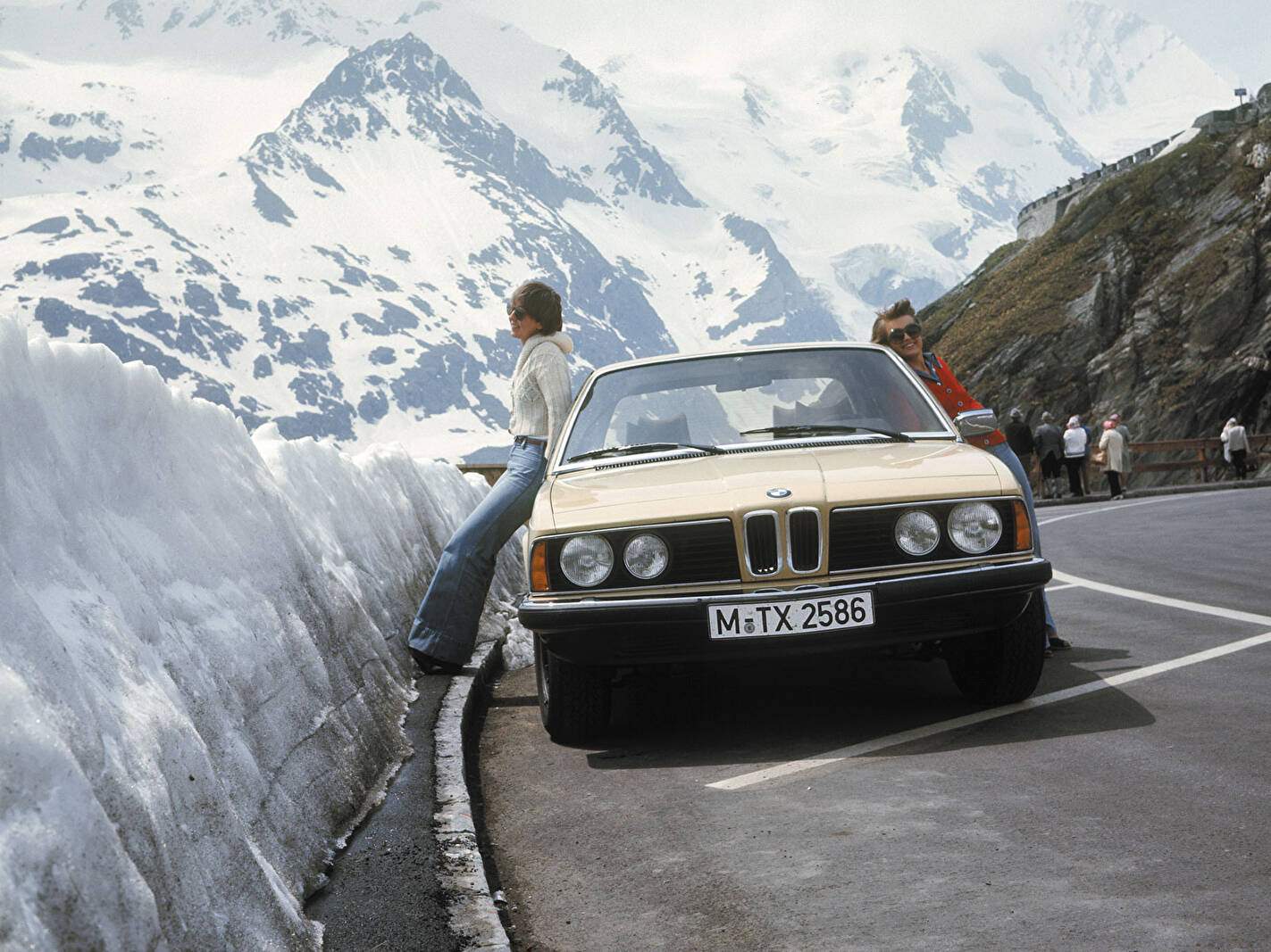BMW 733i (E23) (1977-1979),  ajouté par fox58