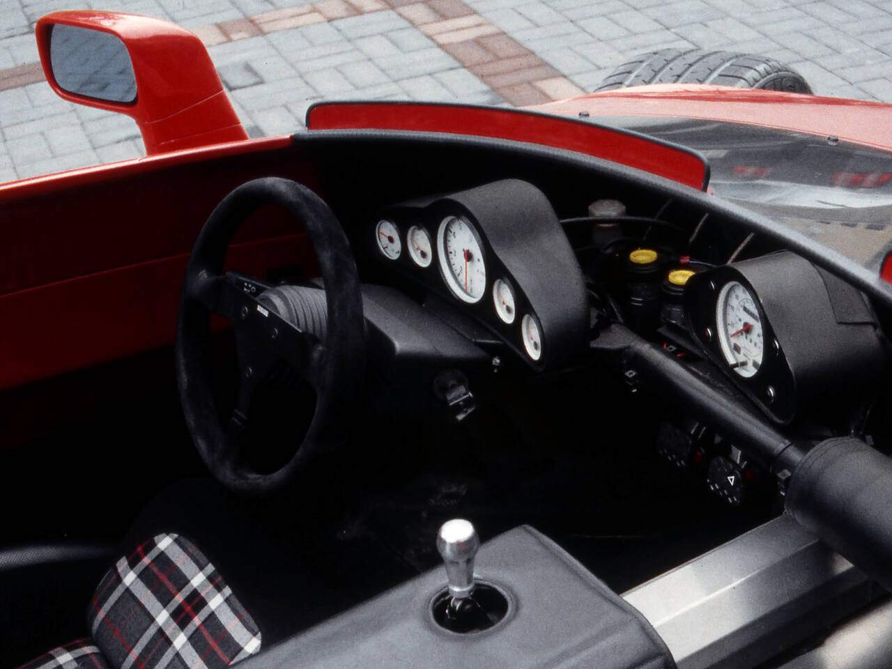 Maserati Barchetta Stradale (1991),  ajouté par fox58