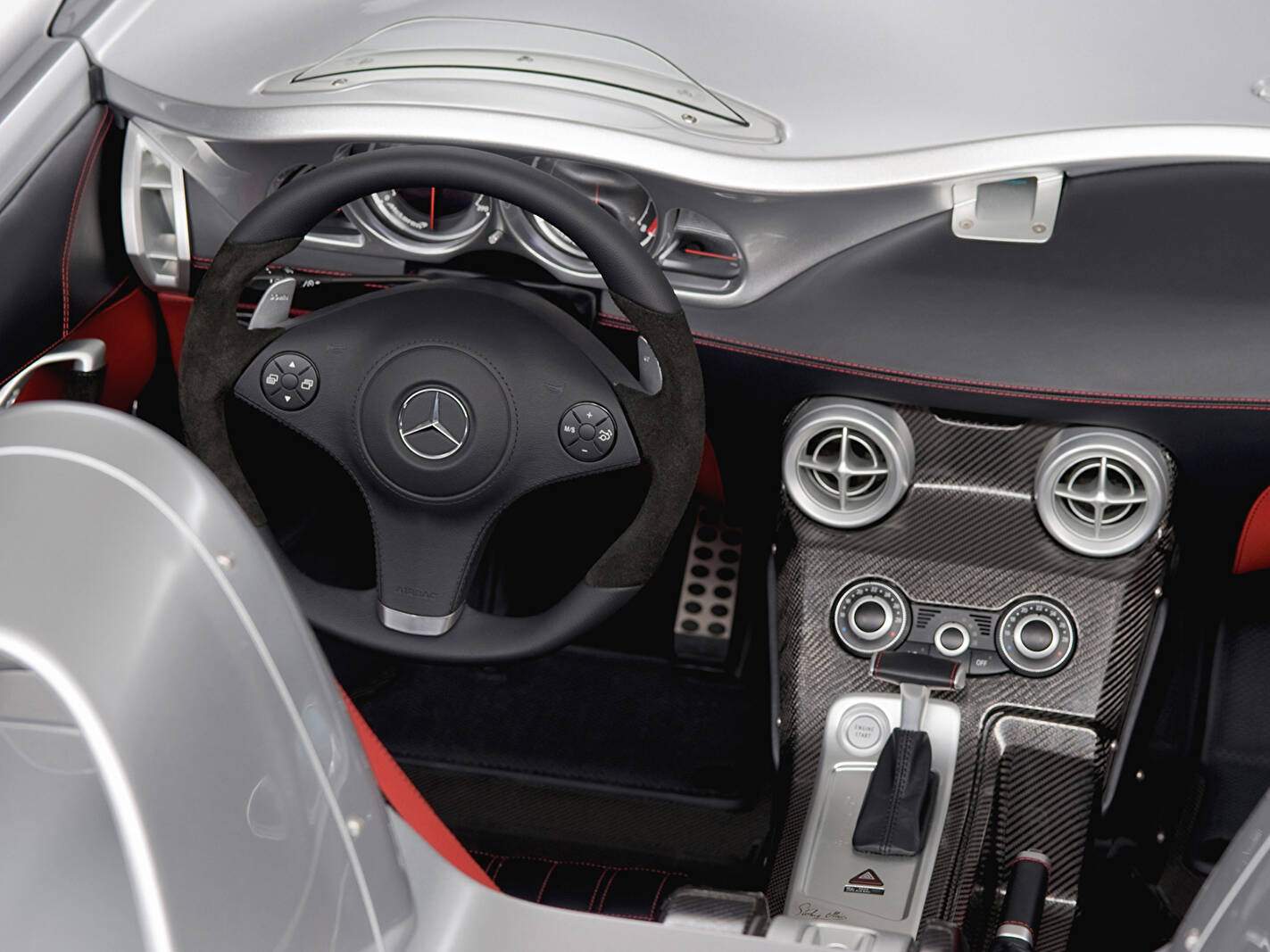 Mercedes-Benz SLR McLaren Stirling Moss (2009),  ajouté par fox58