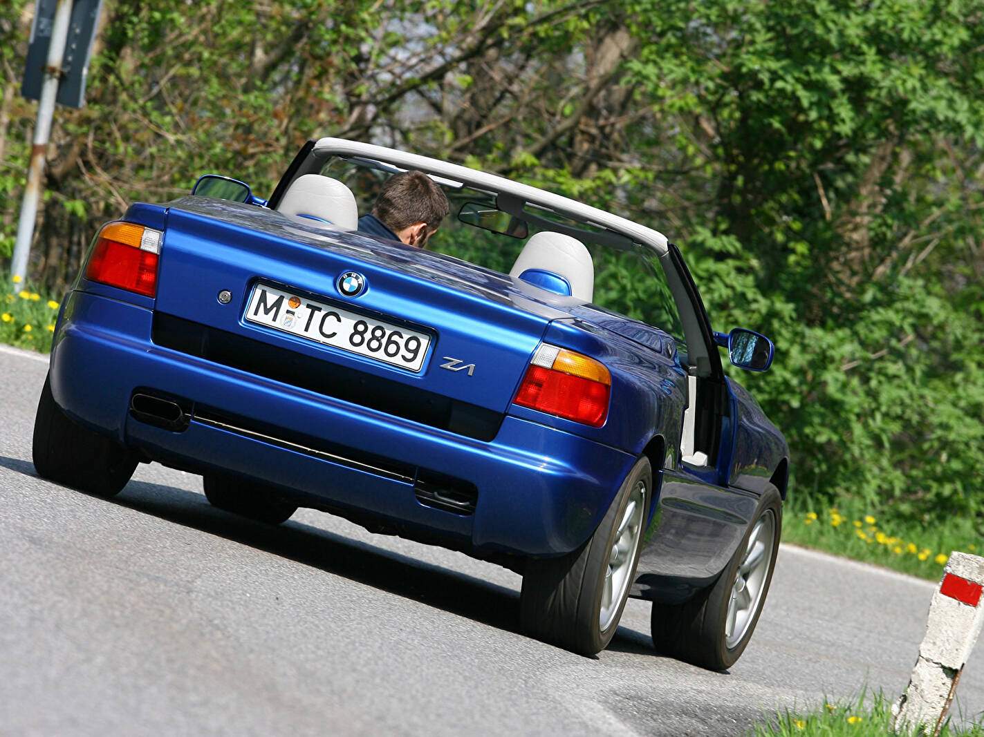 BMW Z1 (E30-Z) (1988-1991),  ajouté par fox58