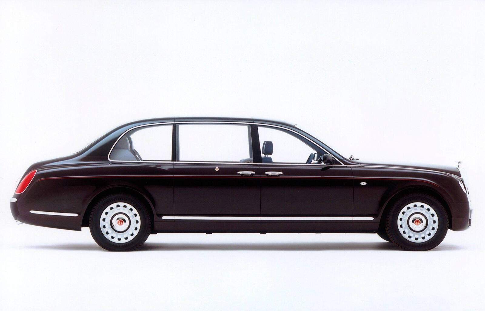Bentley State Limousine (2002),  ajouté par fox58