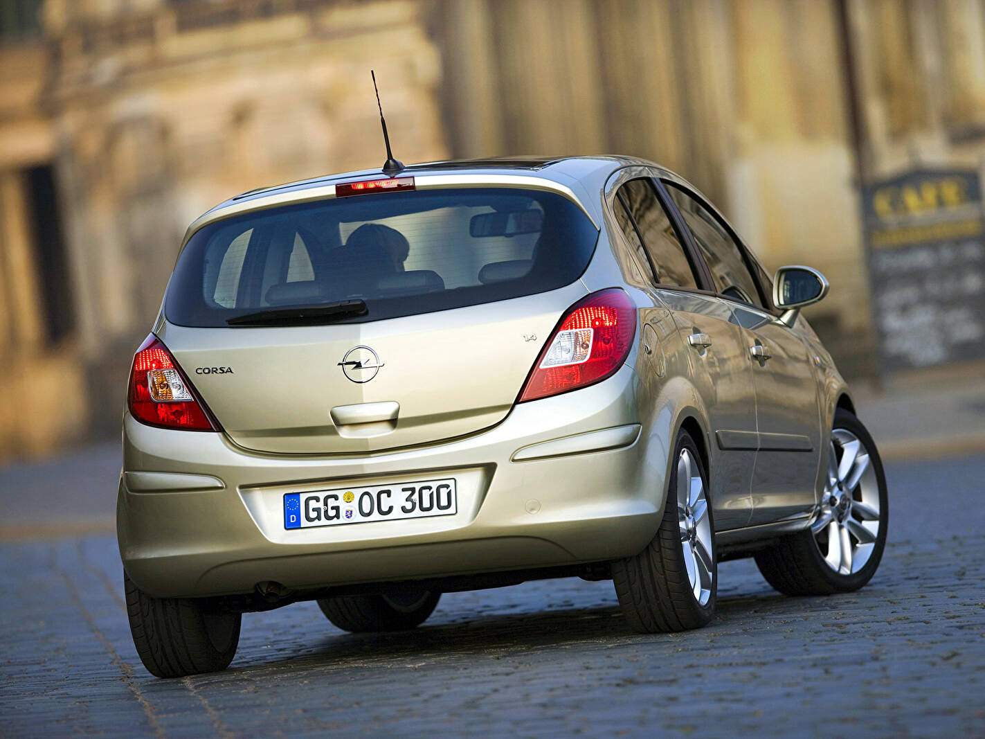 Opel Corsa IV 1.4 Twinport 90 (2006-2009),  ajouté par fox58