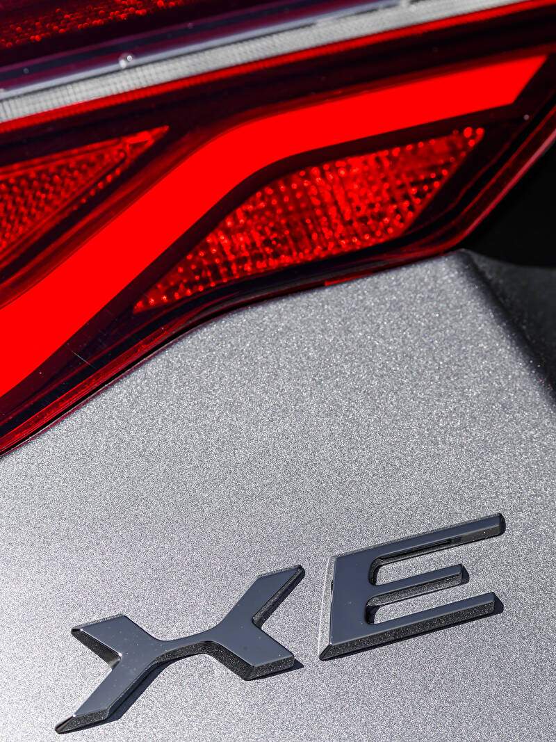 Jaguar XE 20d (X760) (2016-2019),  ajouté par fox58