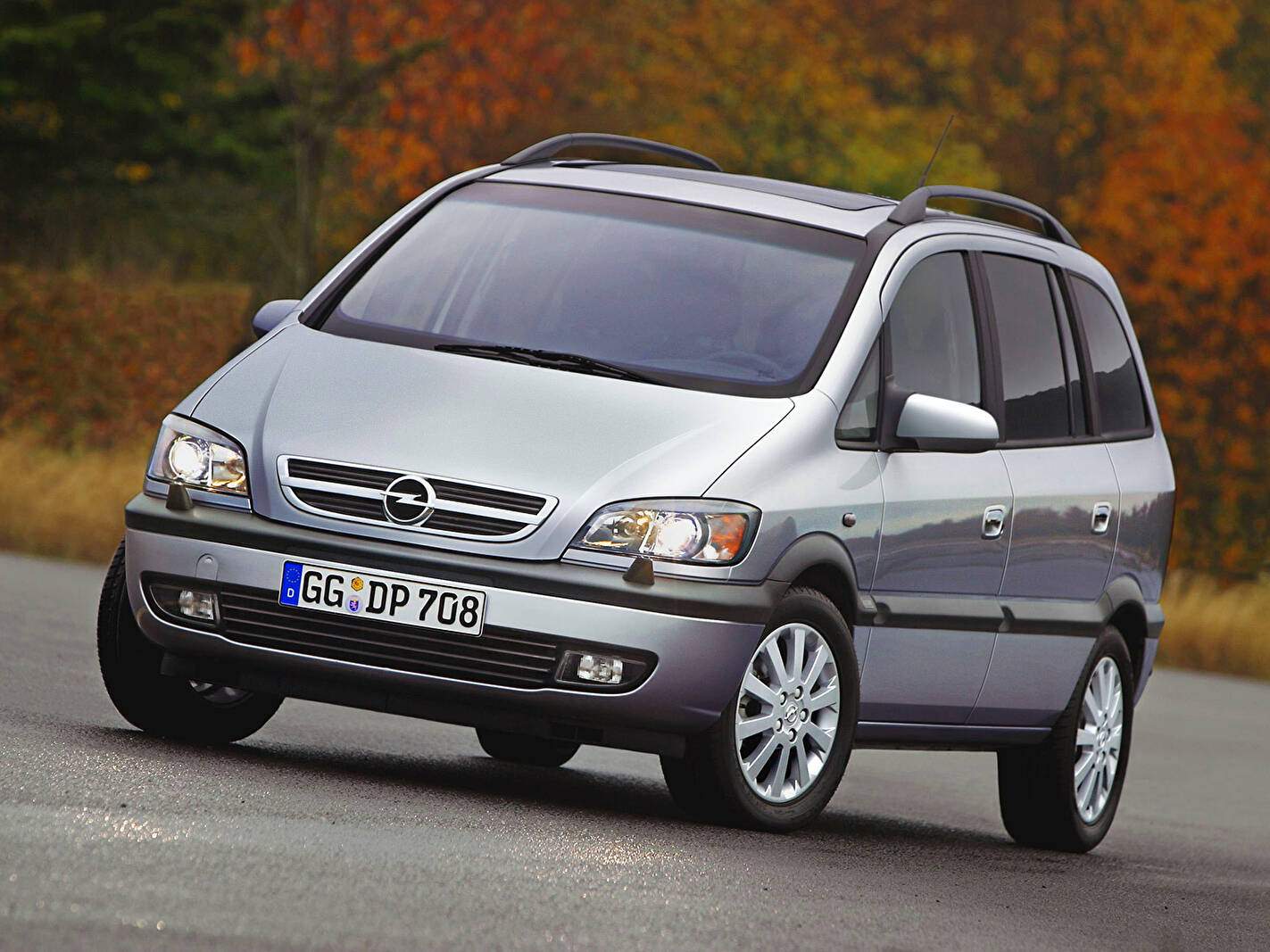 Opel Zafira 2.2 DTI 125 (2001-2005),  ajouté par fox58