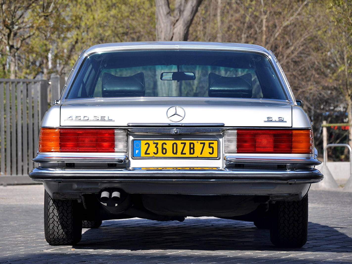 Mercedes-Benz 450 SEL 6.9 (V116) (1976-1979),  ajouté par fox58