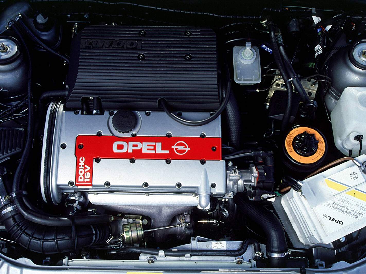 Opel Calibra 2.0i Turbo 4x4 (1992-1996),  ajouté par fox58