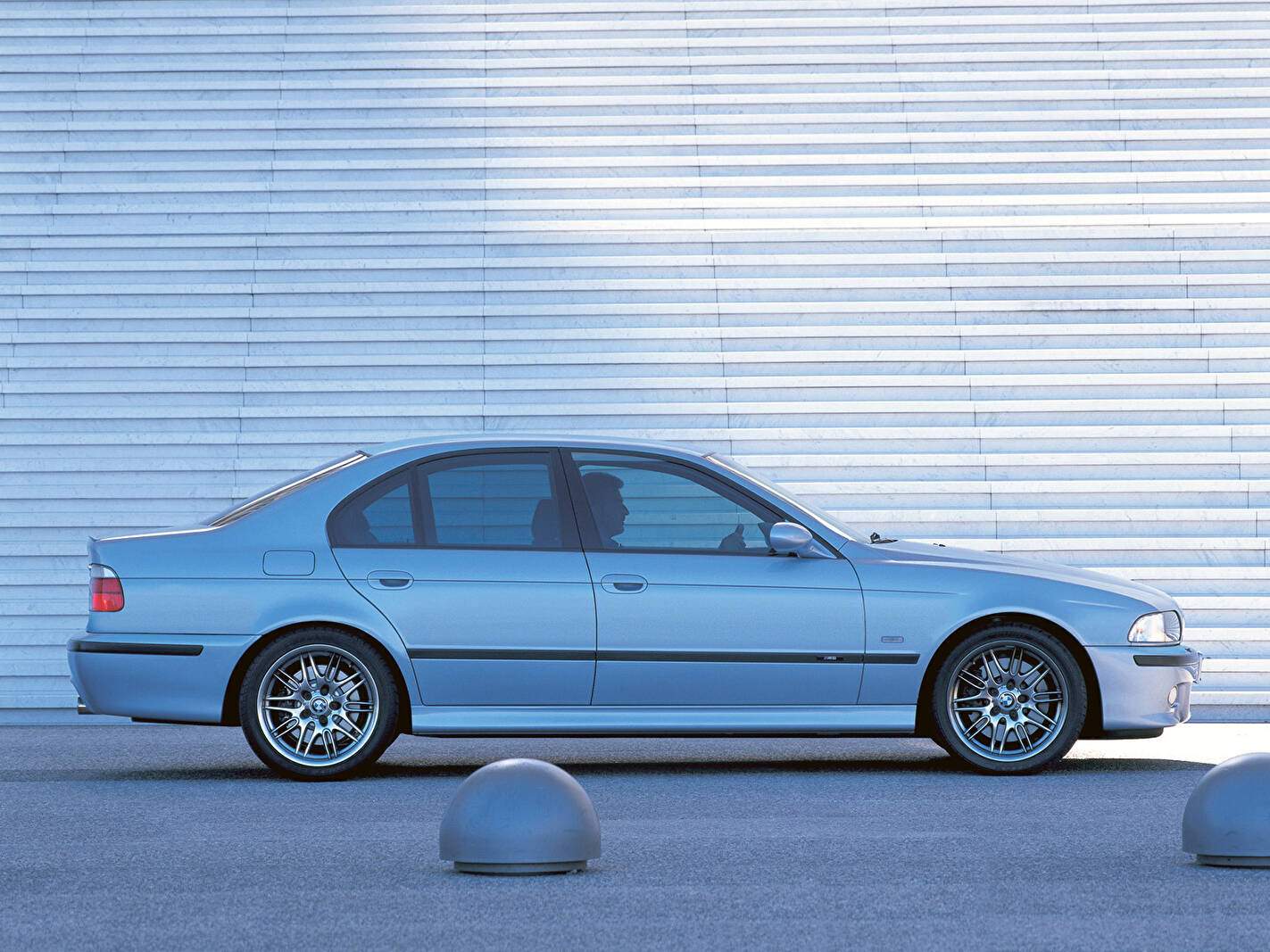 BMW M5 (E39) (1998-2003),  ajouté par fox58