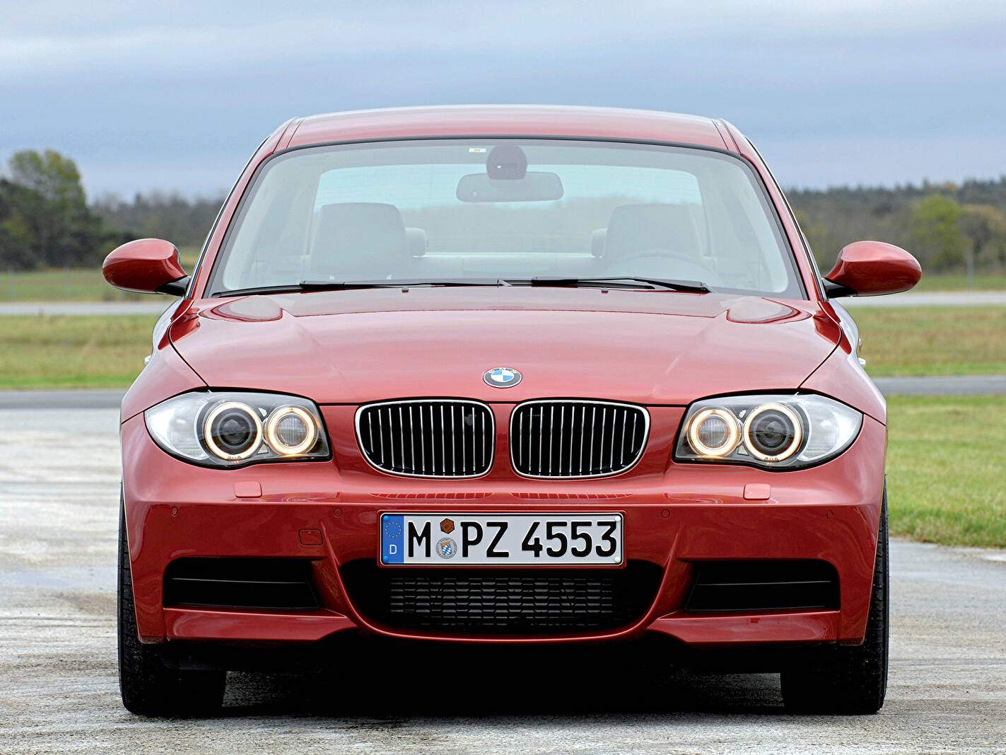 BMW 135i Coupé (E82) (2007-2013),  ajouté par fox58