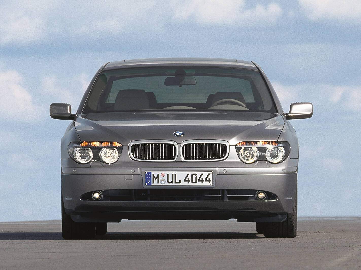 BMW 760i (E65) (2002-2009),  ajouté par fox58