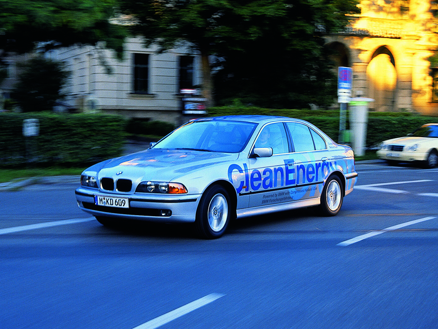 BMW 523g CleanEnergy Concept (1999),  ajouté par fox58