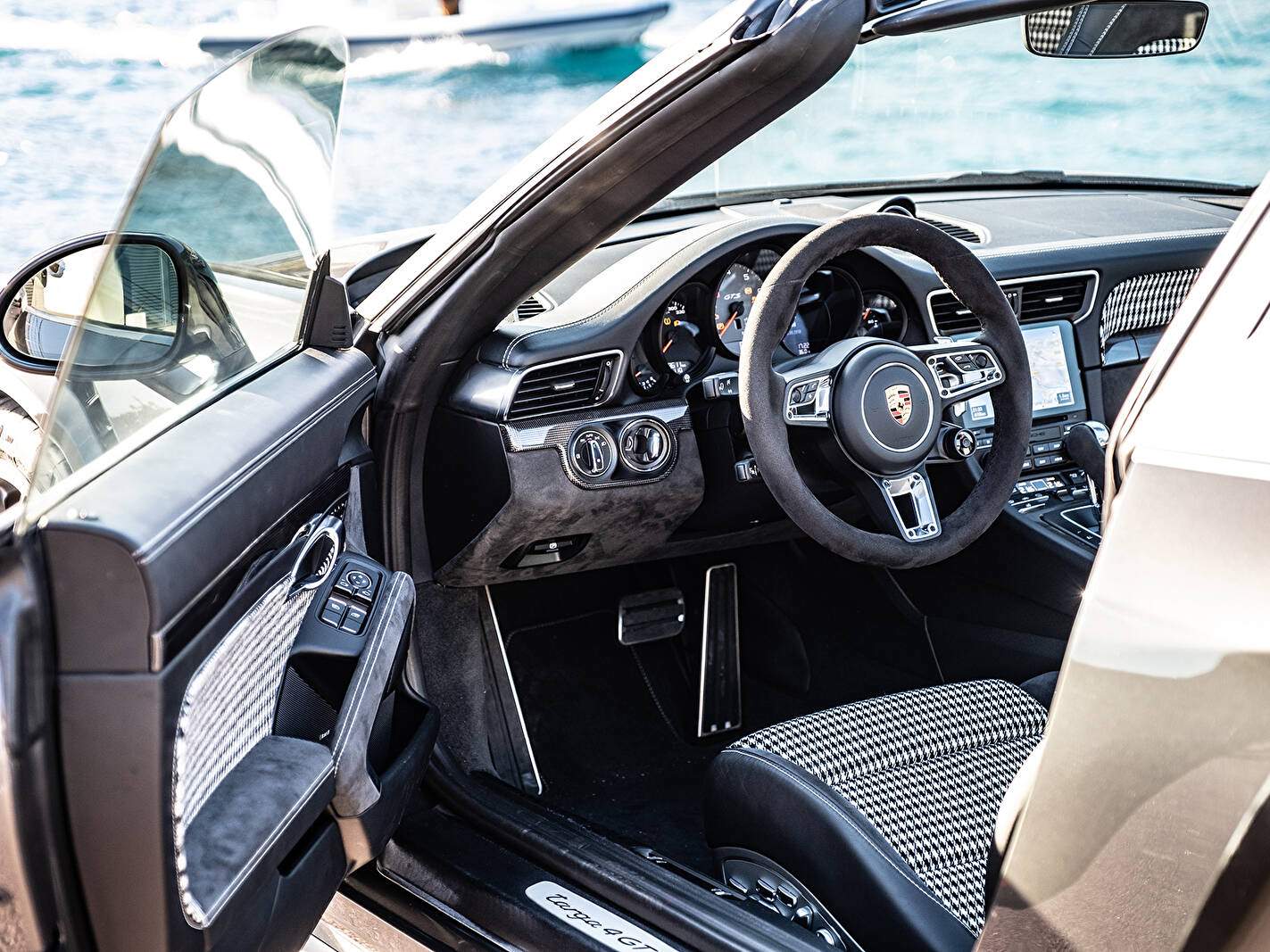 Ares Design 911 GT3 Targa (2018-2019),  ajouté par fox58