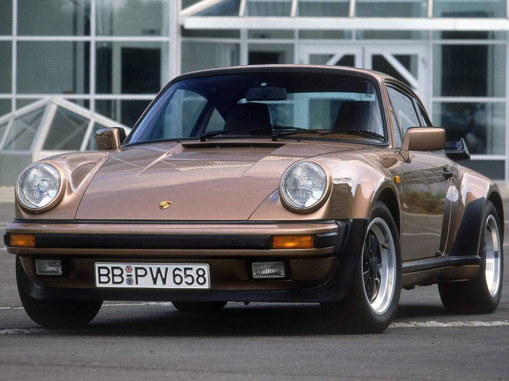 Porsche 911 Turbo 3.3 (930) (1977-1989),  ajouté par fox58