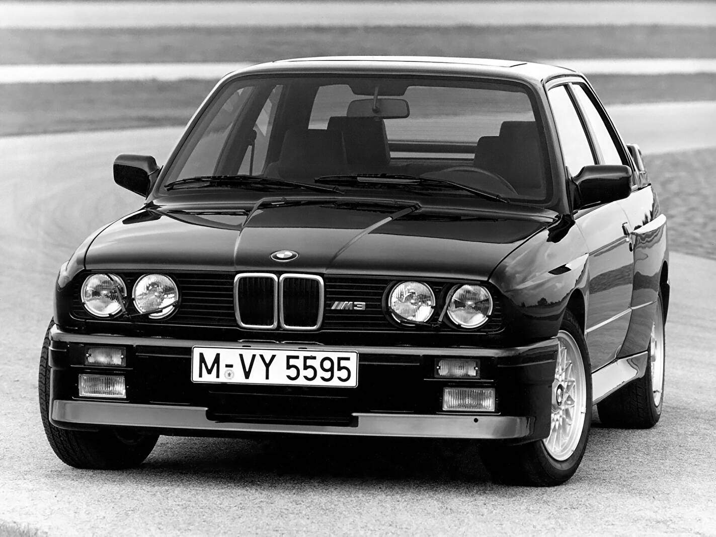 BMW M3 (E30) (1986-1989),  ajouté par fox58