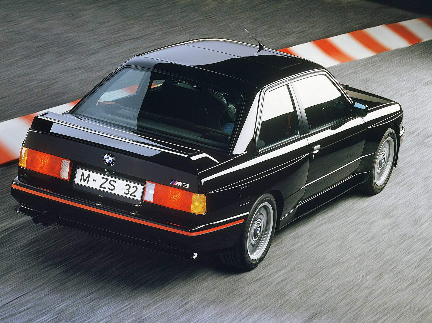 BMW M3 Sport Evolution (E30) (1990-1991),  ajouté par fox58