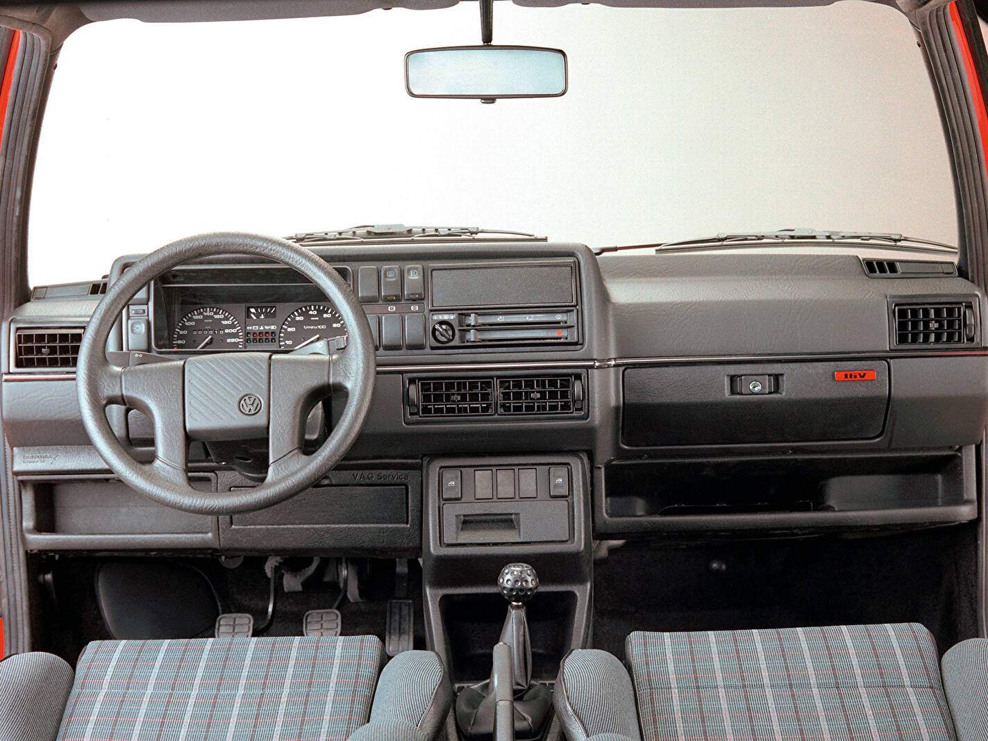 Volkswagen Golf II GTi 16v (Typ 1G) (1986-1991),  ajouté par fox58