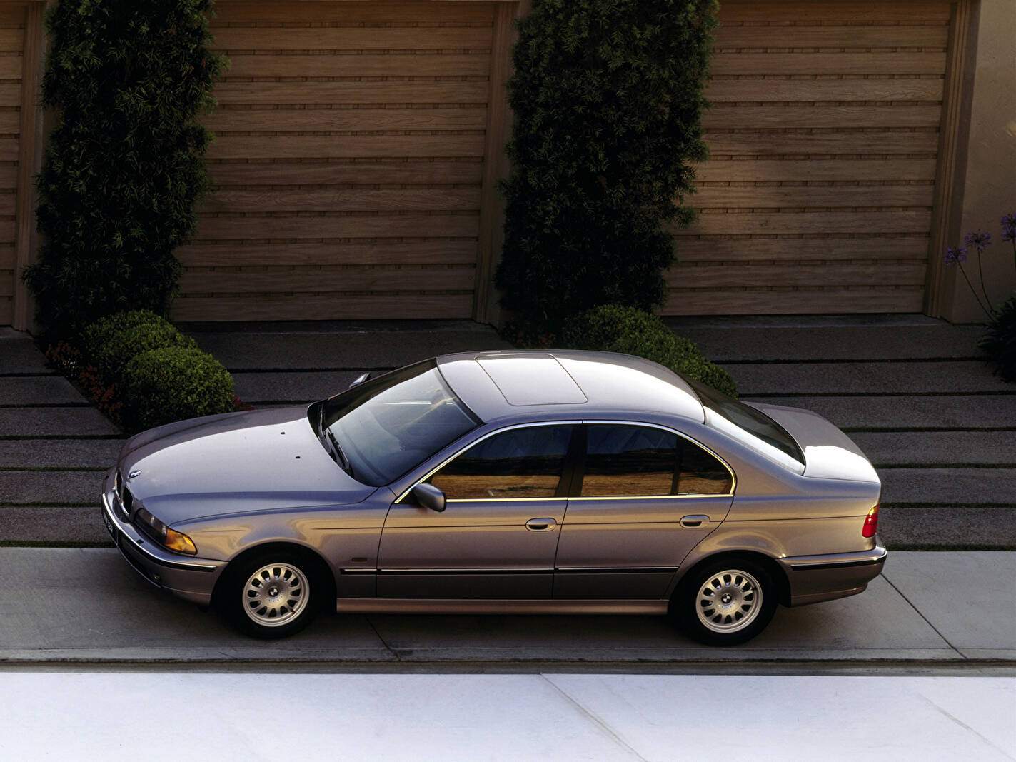 BMW 528i (E39) (1997-2000),  ajouté par fox58