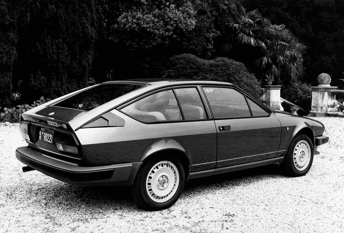Alfa Romeo Alfetta GTV 6 2.5 (116) (1980-1987),  ajouté par fox58