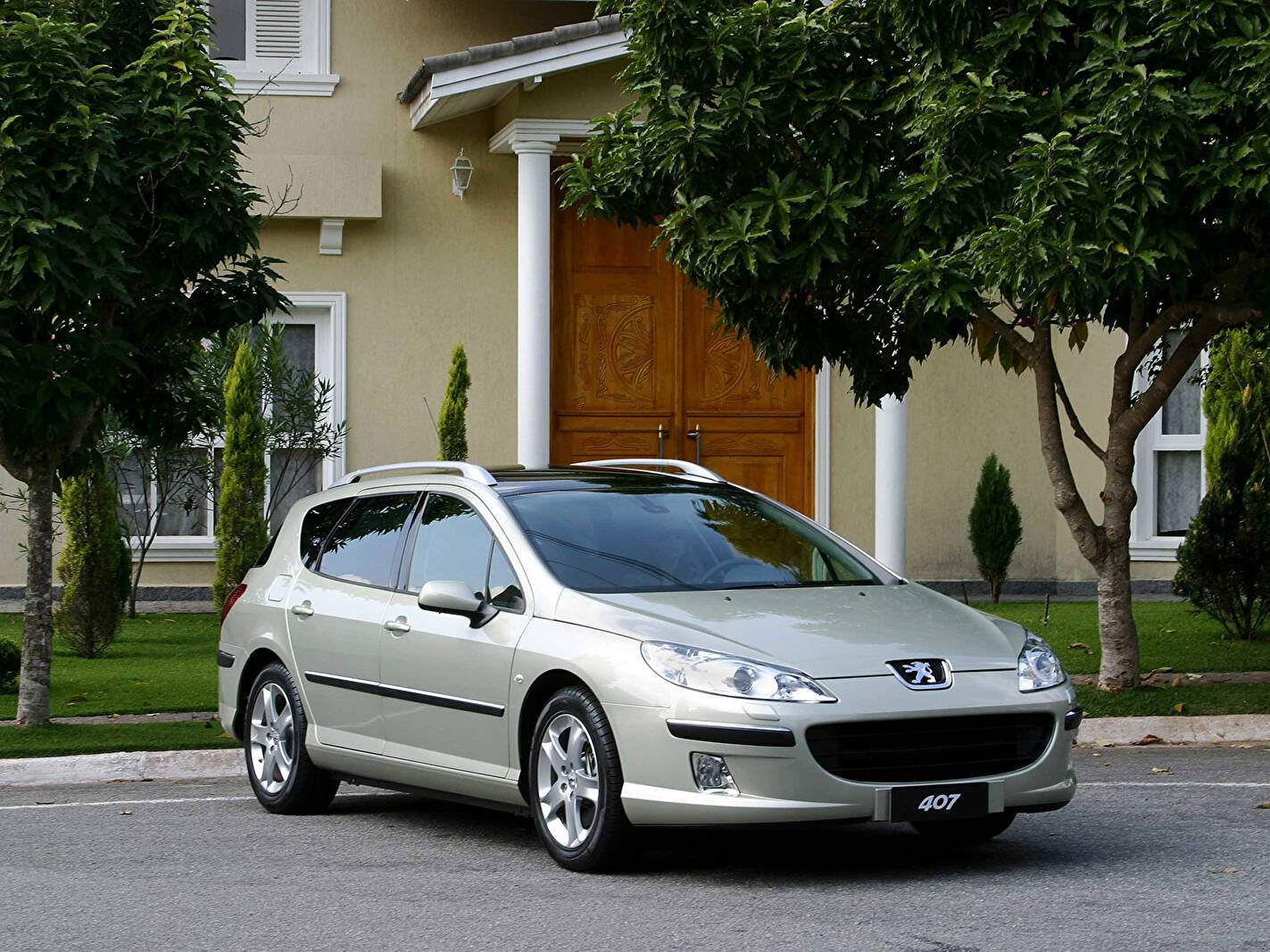 Peugeot 407 SW 3.0 V6 (2004-2009),  ajouté par fox58