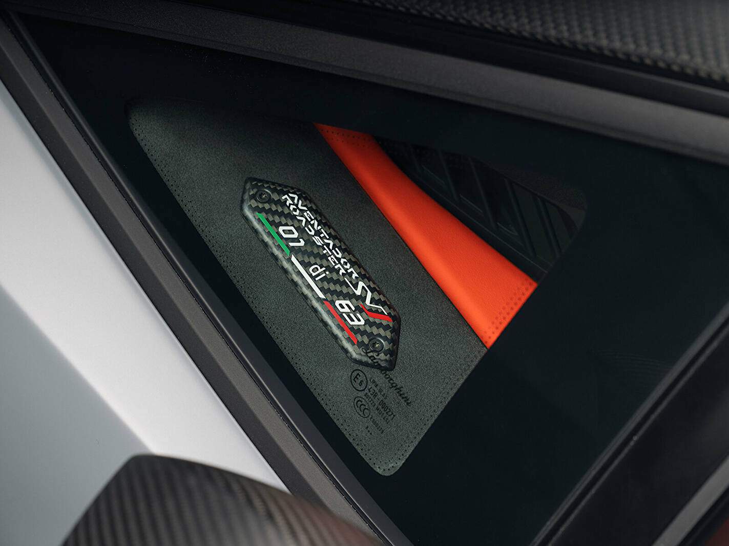Lamborghini Aventador SVJ Roadster « 63 » (2020),  ajouté par fox58