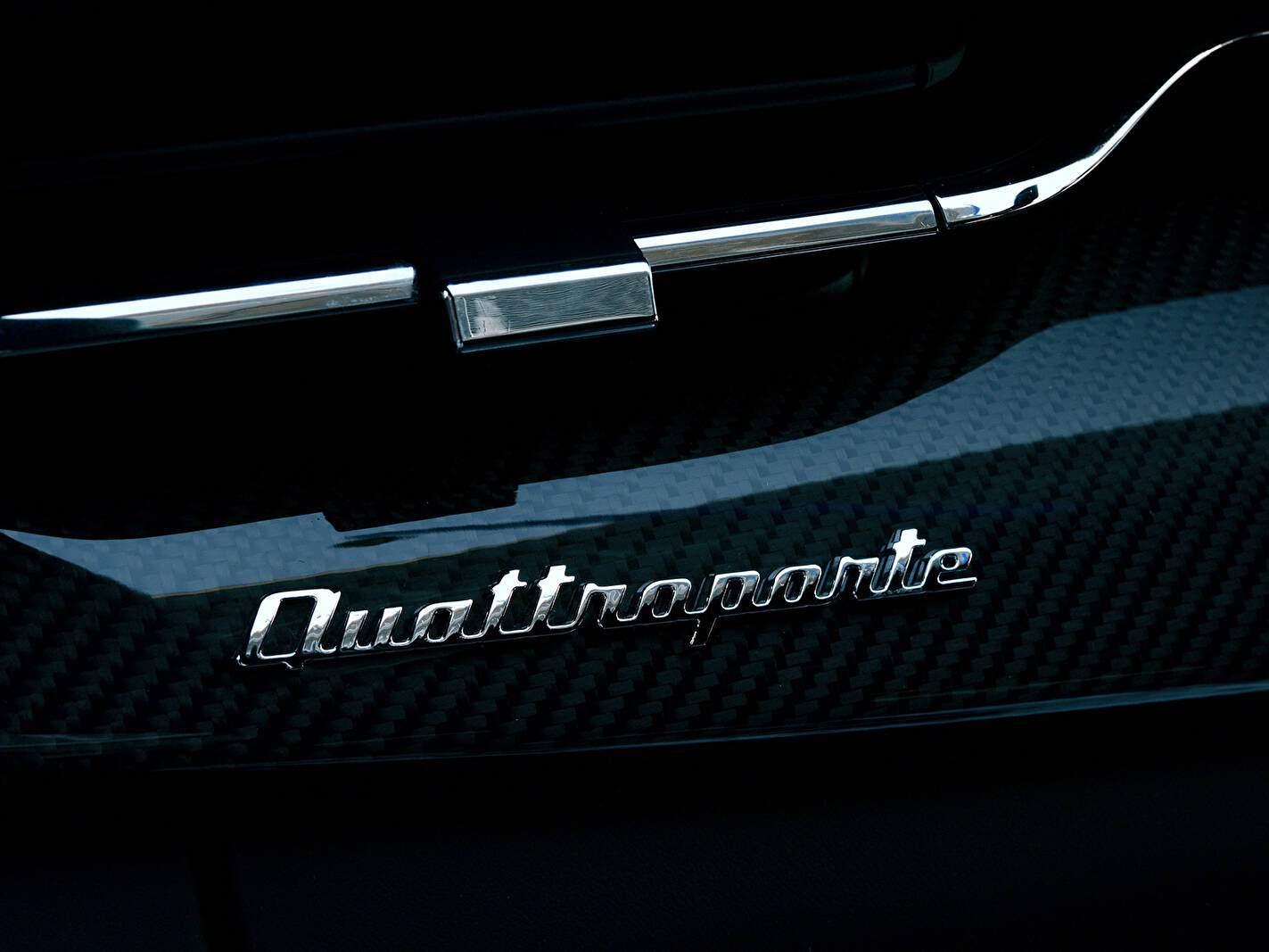 Maserati Quattroporte VI GTS (M156) « Nerissimo Edition » (2018),  ajouté par fox58