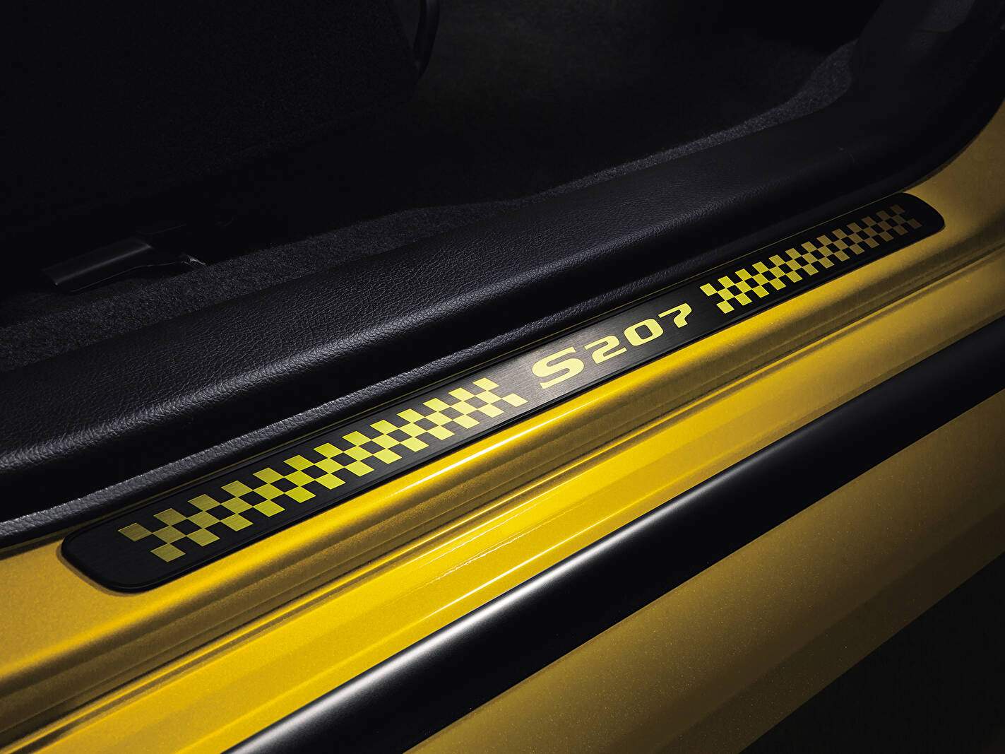 Subaru WRX STI S207 « NBR Challenge Package Yellow Edition » (2015),  ajouté par fox58