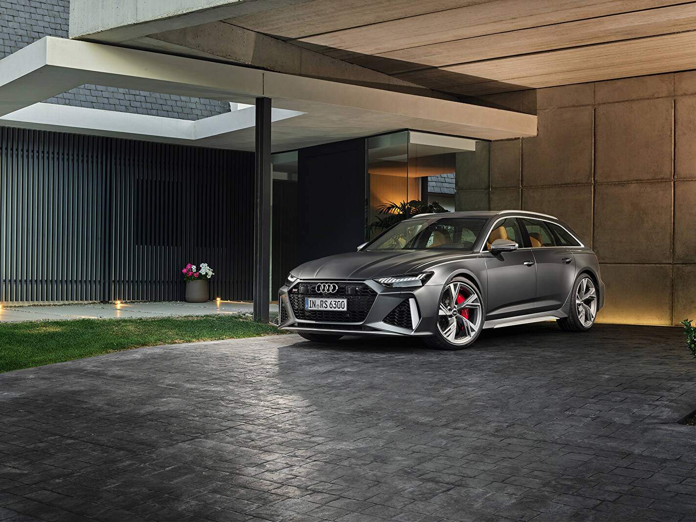 Audi RS6 V Avant (C8) (2019),  ajouté par fox58