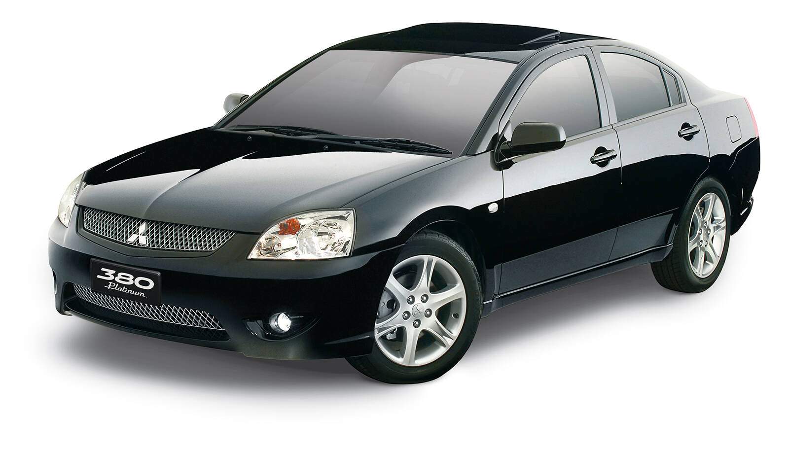 Mitsubishi 380 3.8 V6 « Platinum » (2006),  ajouté par fox58