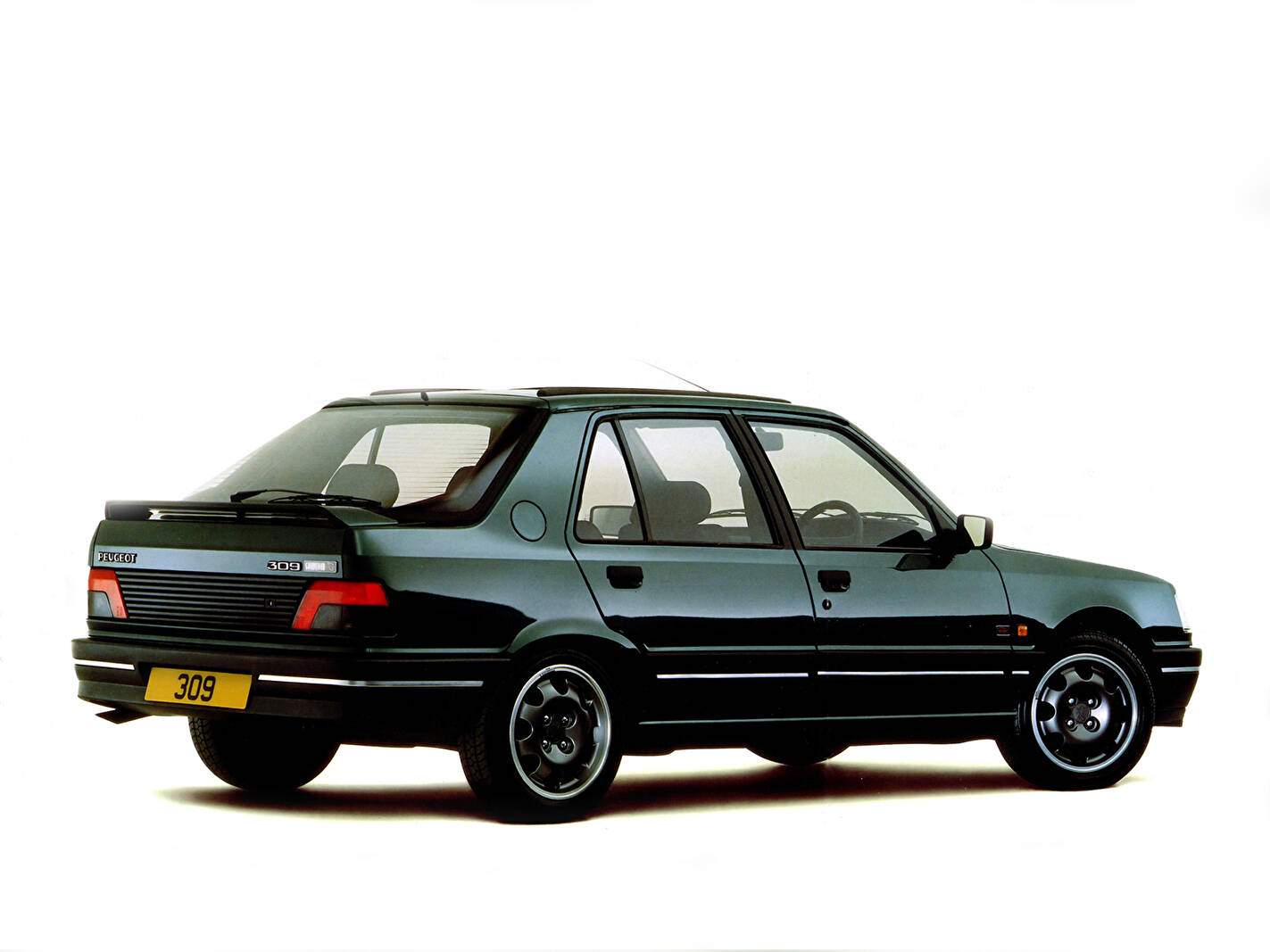 Peugeot 309 1.9 GTi 130 « Goodwood » (1991),  ajouté par fox58