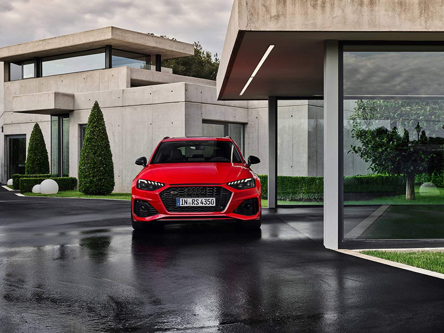 Audi RS4 V Avant (B9) (2018),  ajouté par fox58